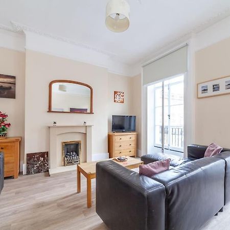Spacious & Central 3-Bed Flat By Popular Waterloo! Лондон Екстер'єр фото