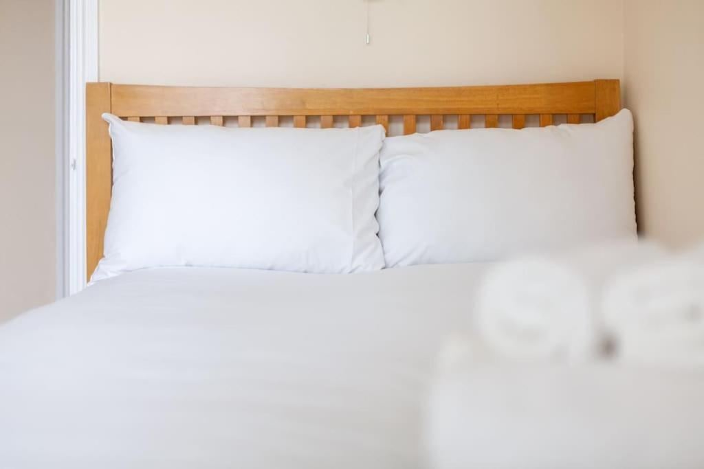 Spacious & Central 3-Bed Flat By Popular Waterloo! Лондон Екстер'єр фото