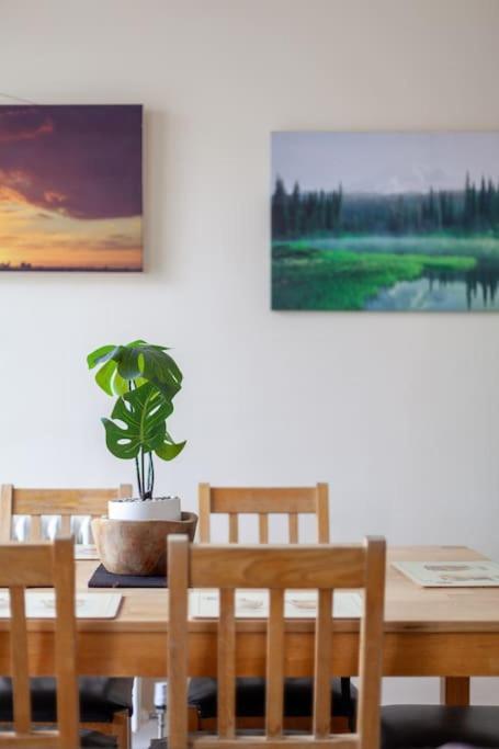 Spacious & Central 3-Bed Flat By Popular Waterloo! Лондон Екстер'єр фото